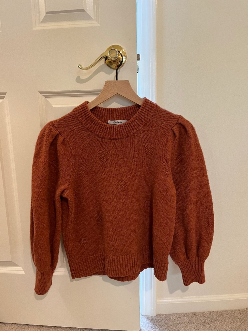 Puff sleeve sweater